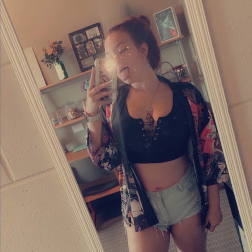 Meet your Posher, Lynnanne